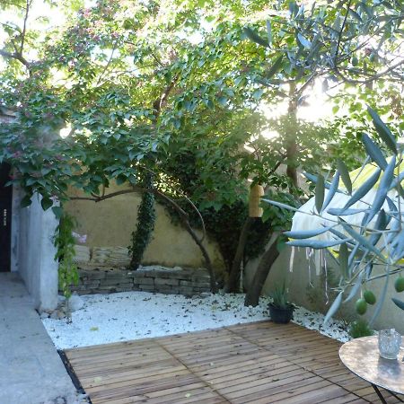 La Summer House Avec Jardin Arles Exterior foto